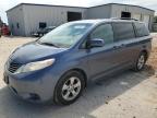 TOYOTA SIENNA LE photo