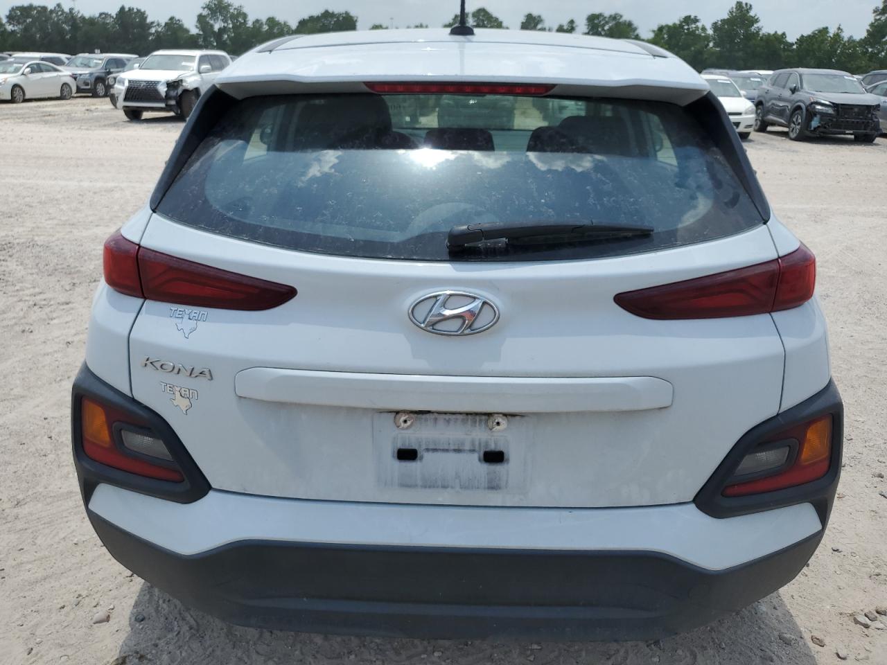 KM8K12AA4MU610762 2021 Hyundai Kona Se