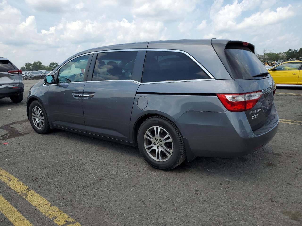 5FNRL5H62CB003802 2012 Honda Odyssey Exl