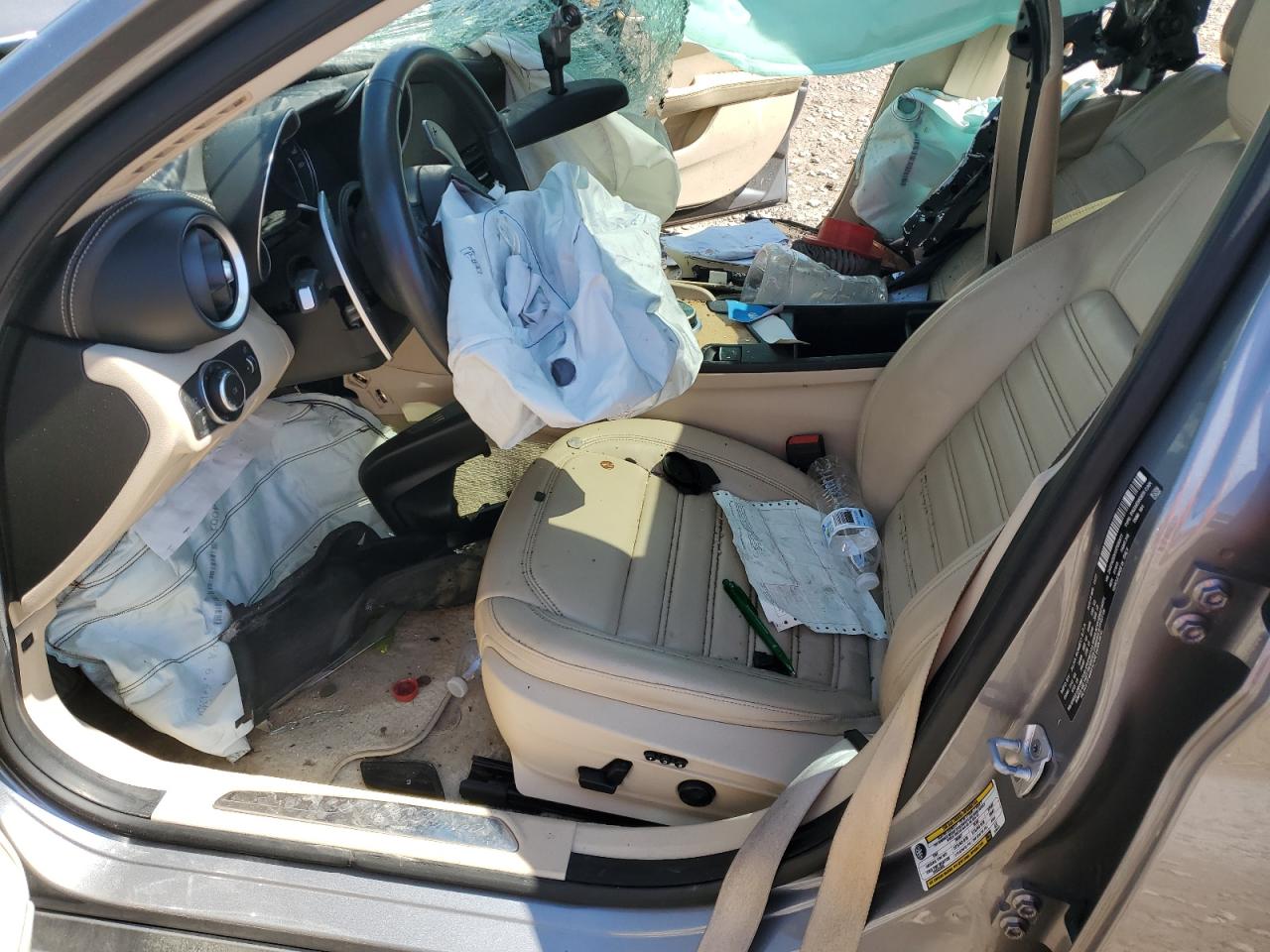 ZARFAEEN1H7536411 2017 Alfa Romeo Giulia Ti Q4