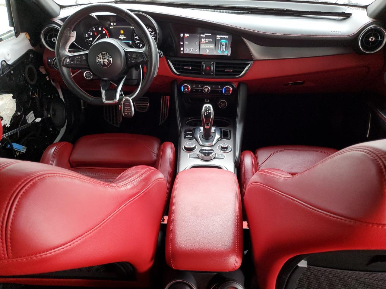 ZARFAMBN6L7626256 2020 Alfa Romeo Giulia Ti