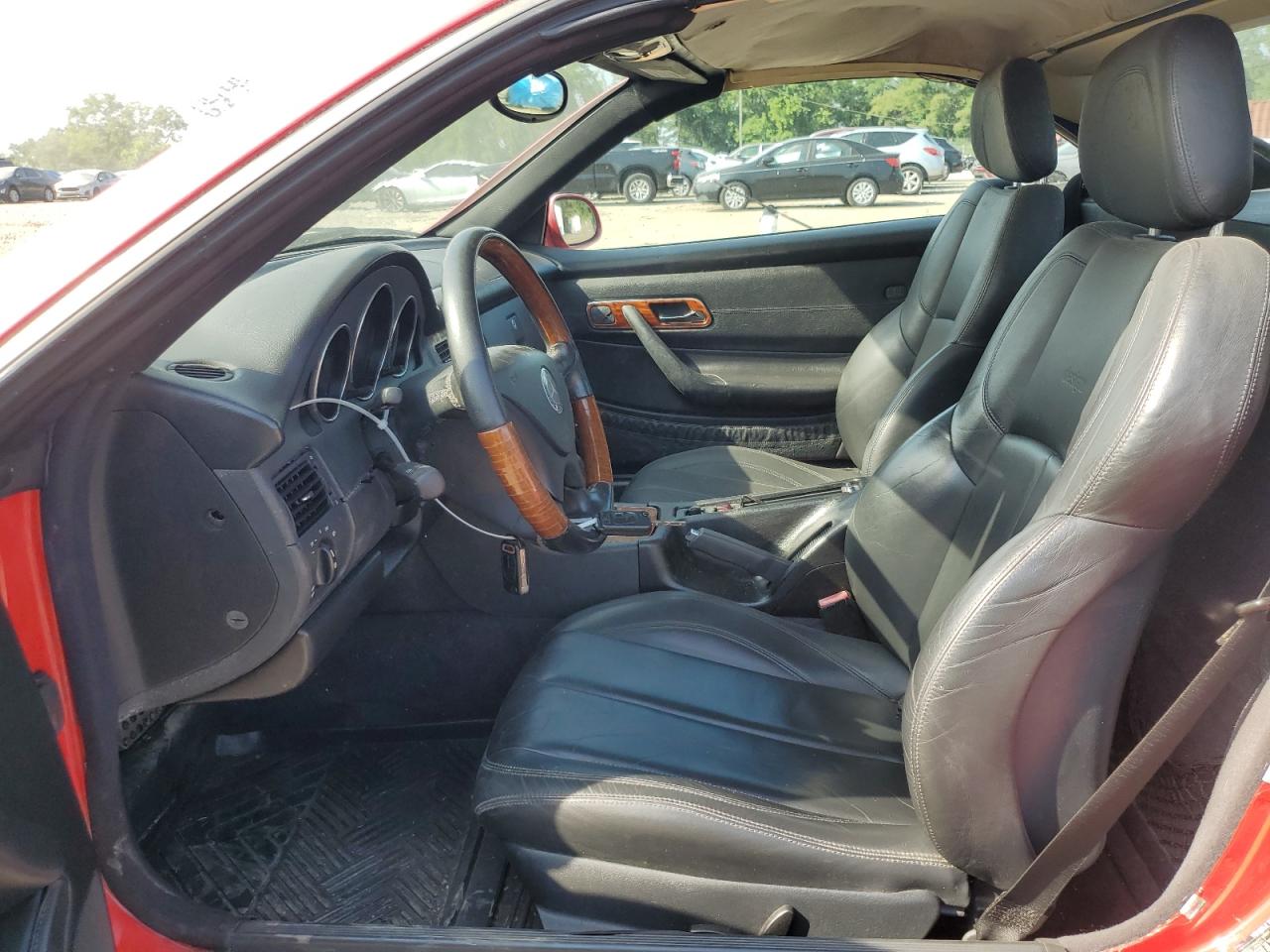 WDBKK65FX1F233027 2001 Mercedes-Benz Slk 320