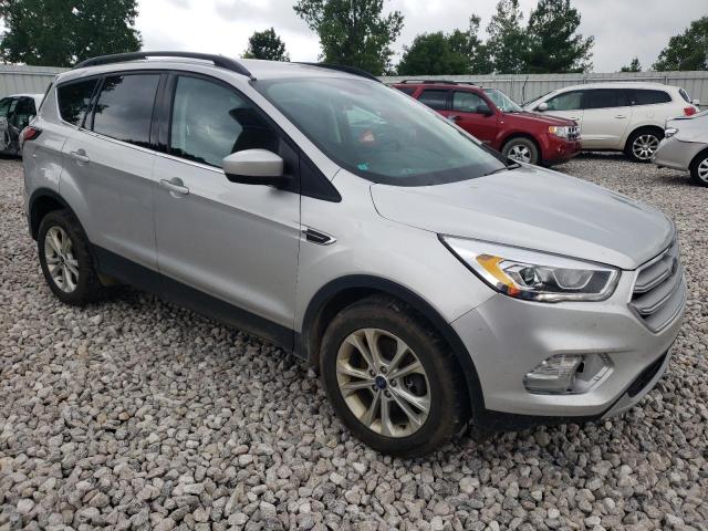 Vin: 1fmcu9gd7hud38073, lot: 62571704, ford escape se 20174