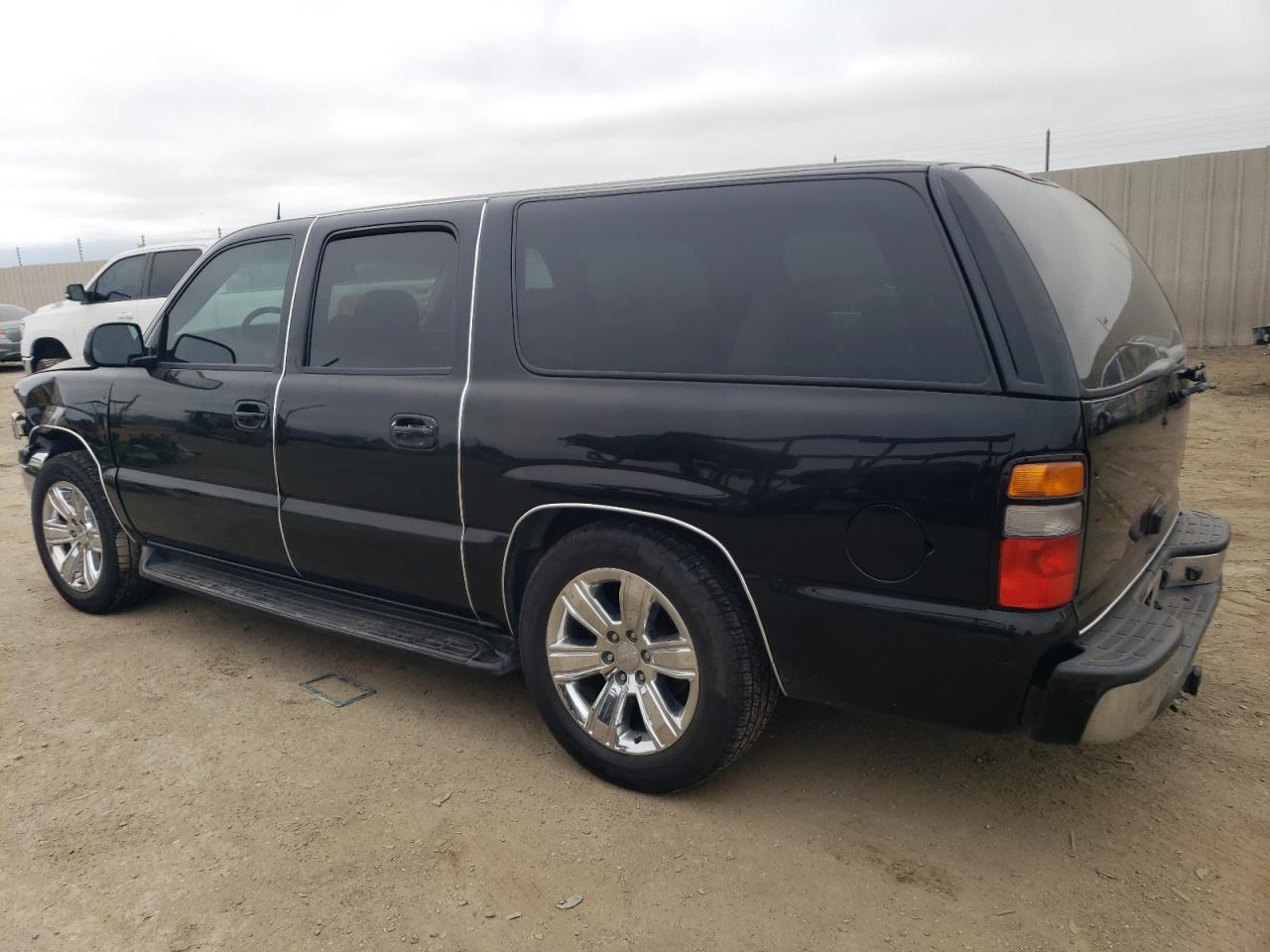 1GKEC16Z75J177952 2005 GMC Yukon Xl C1500