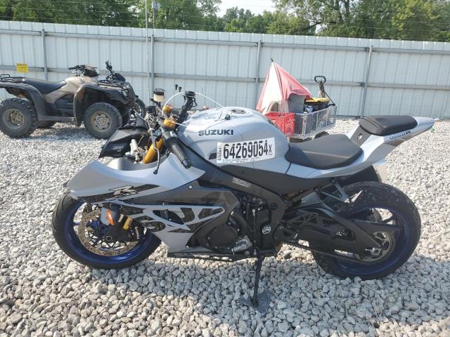 SUZUKI GSX-R1000 2022 gray  gas JS1DM11H0N7100088 photo #4