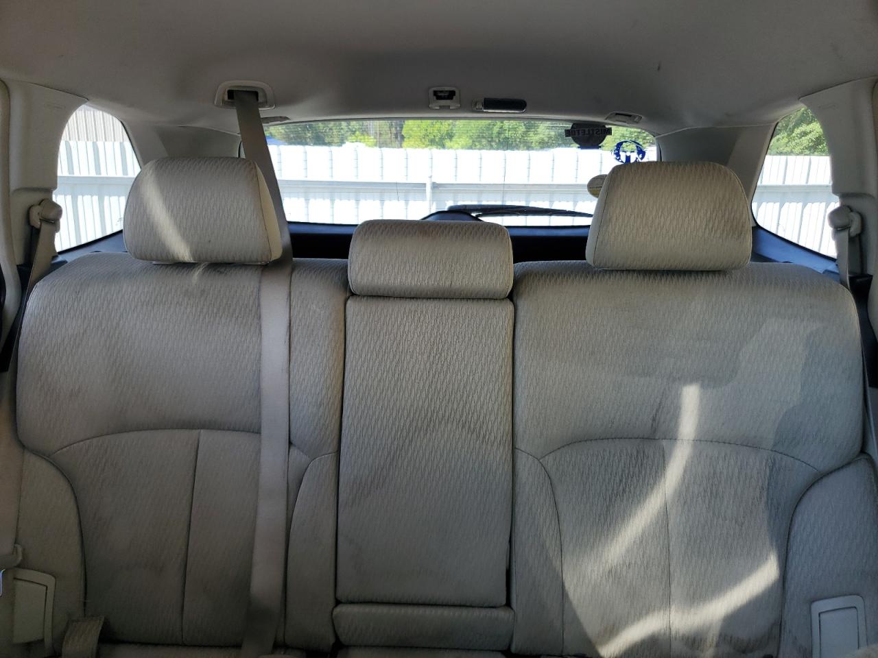 4S4BRBCC0B3424131 2011 Subaru Outback 2.5I Premium