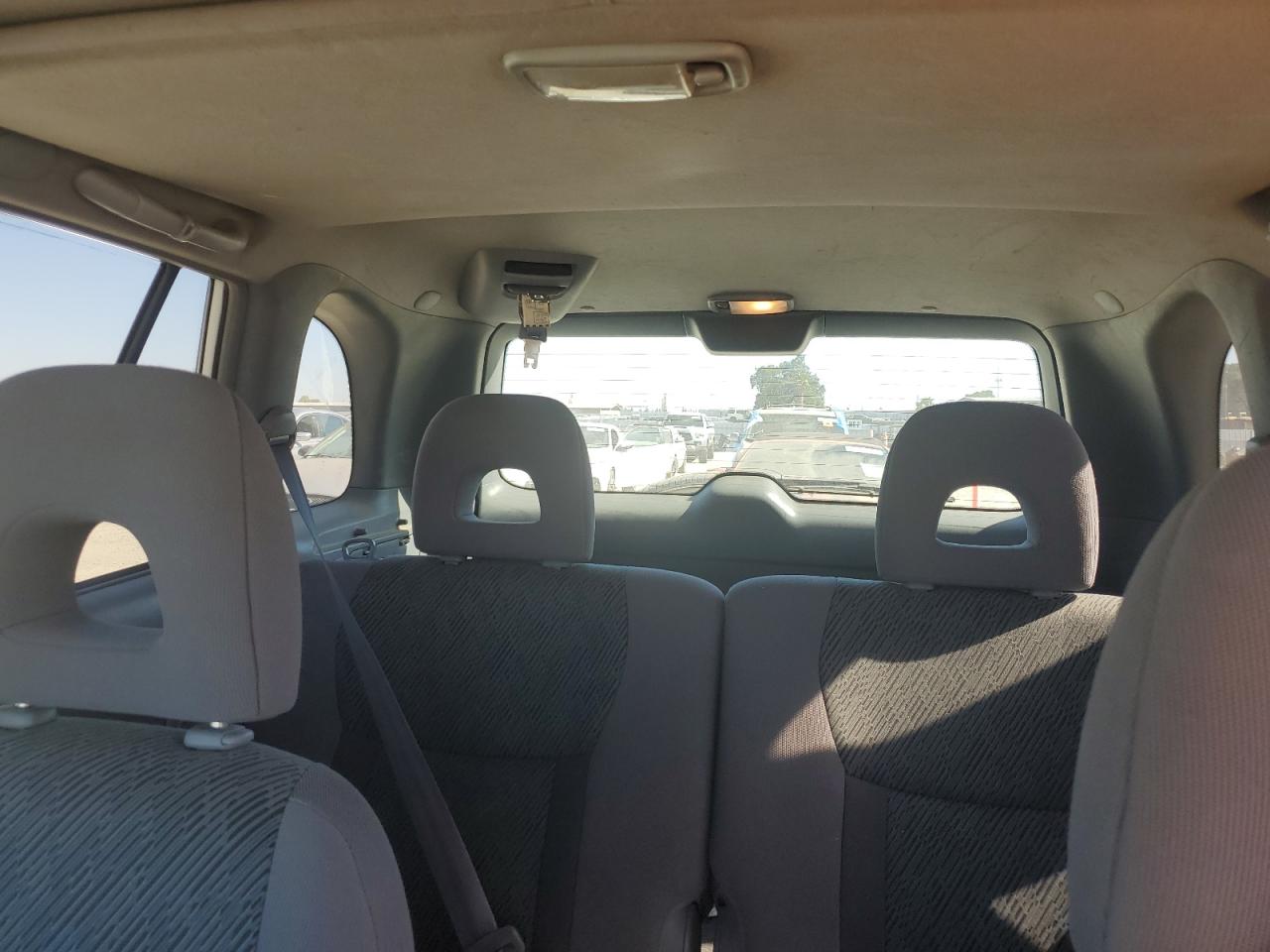 JTEGH20VX20057187 2002 Toyota Rav4