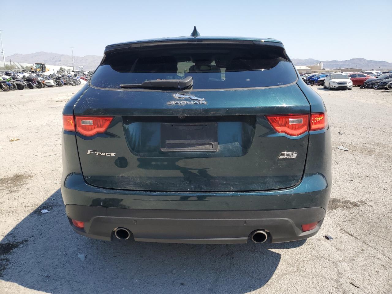 SADCJ2BV2HA896438 2017 Jaguar F-Pace Premium