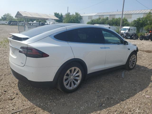 VIN 5YJXCAE23JF121274 2018 Tesla MODEL X no.3