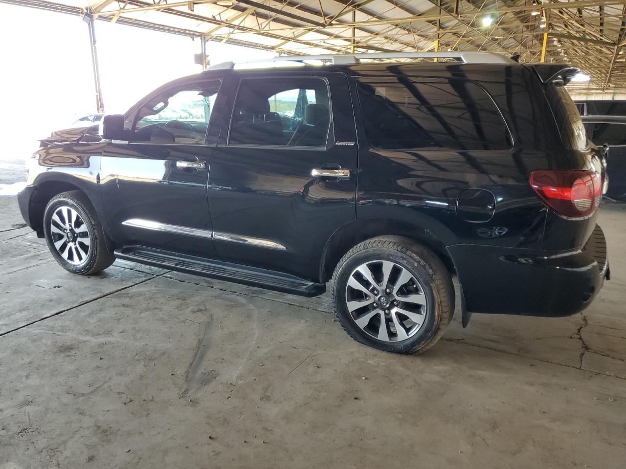 5TDKY5G11JS071252 2018 Toyota Sequoia Limited