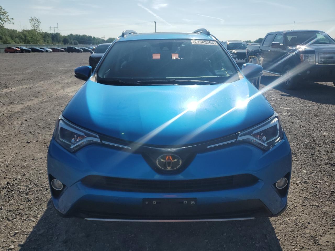 2T3DFREV8HW545797 2017 Toyota Rav4 Limited