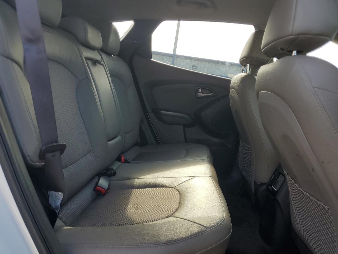 KM8JU3AG2EU926823 2014 Hyundai Tucson Gls