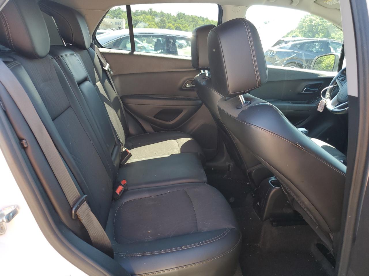 3GNCJPSB1KL328185 2019 Chevrolet Trax 1Lt