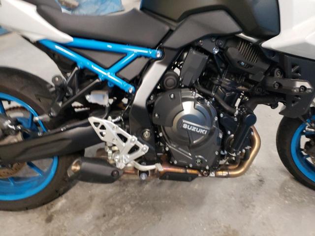 2023 SUZUKI GSX800 R - JS1EM11B7P7100141