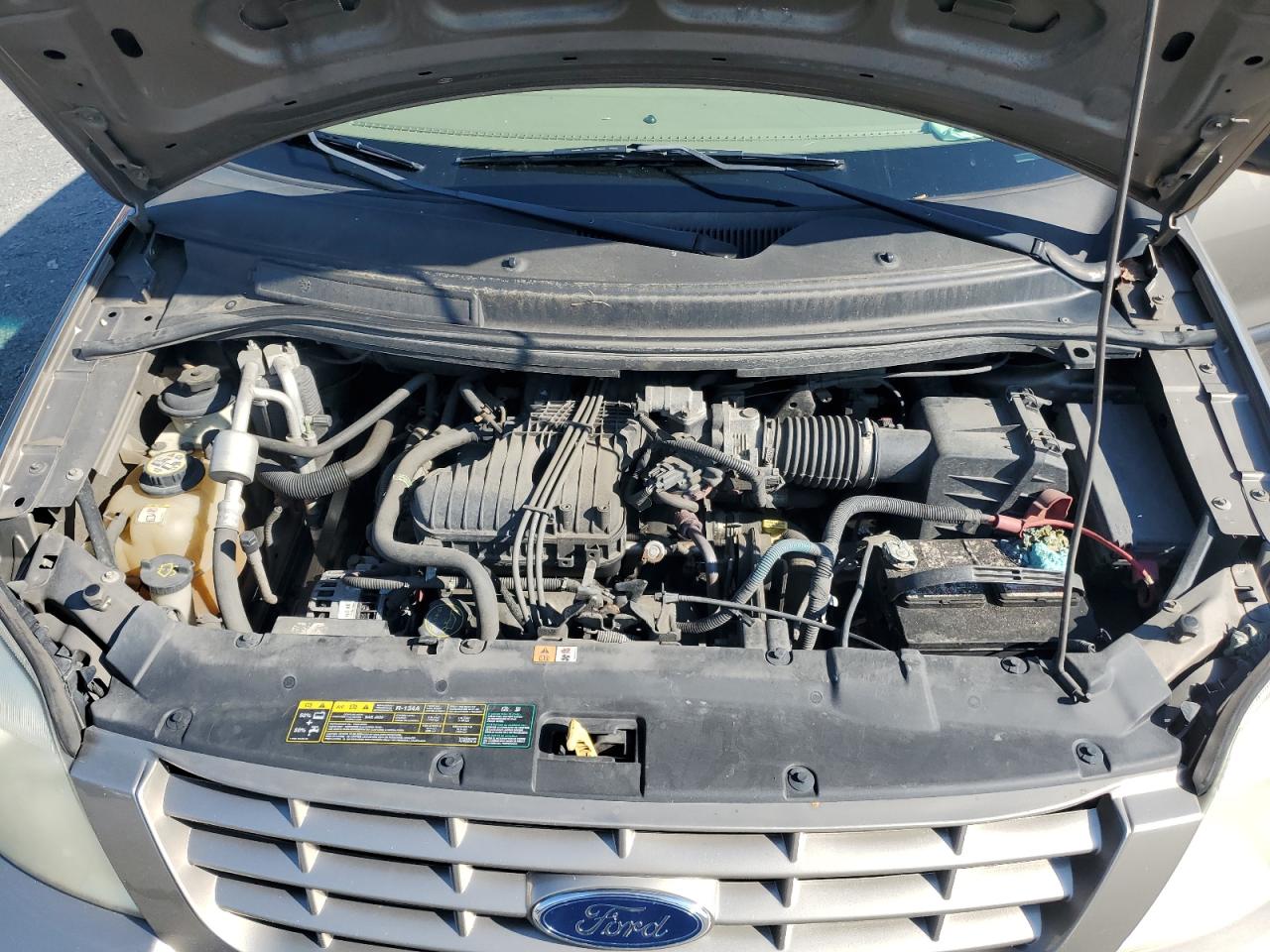 2FMZA51645BA54536 2005 Ford Freestar Se