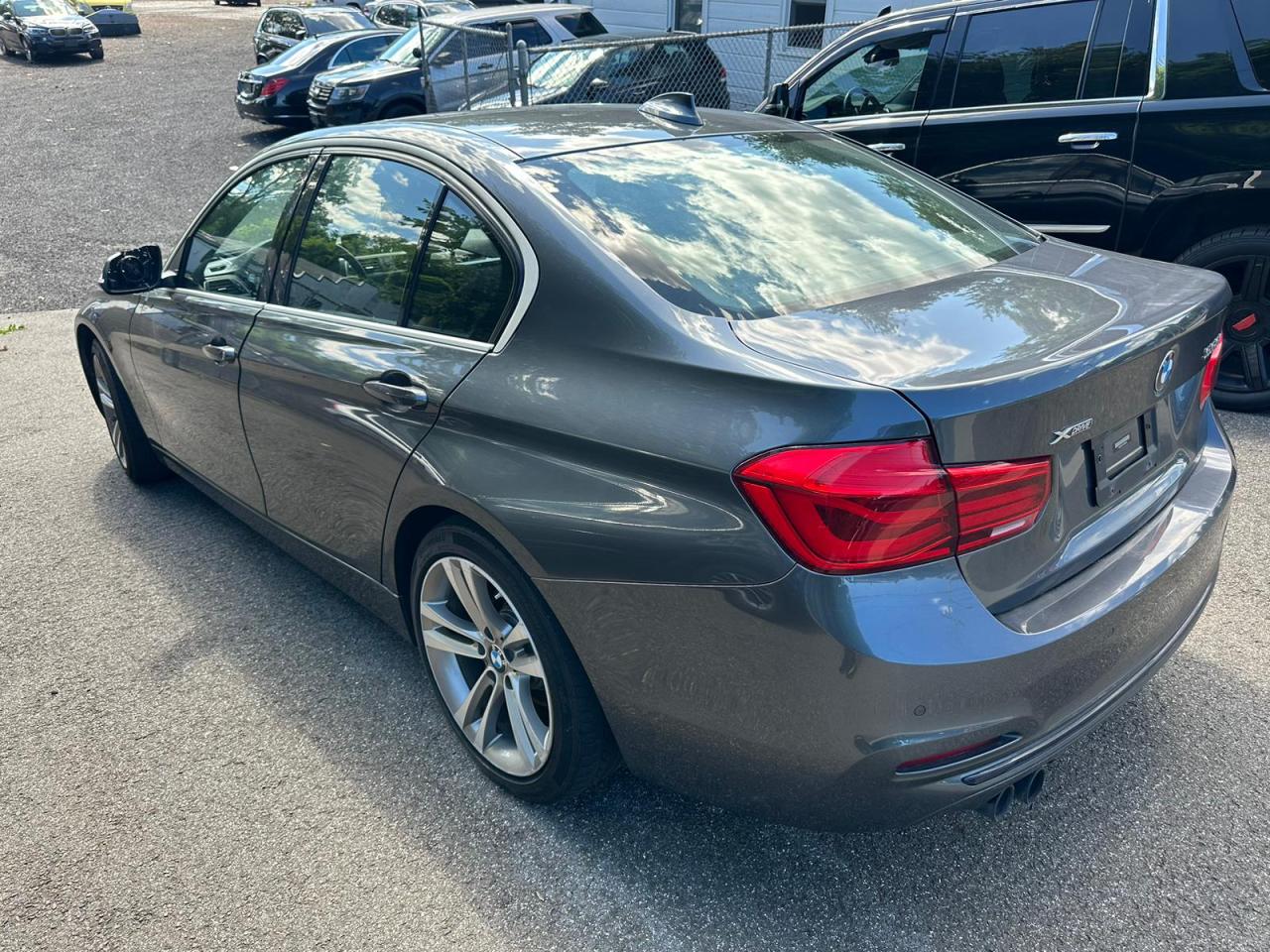 2017 BMW 330 Xi vin: WBA8D9C31HA005406