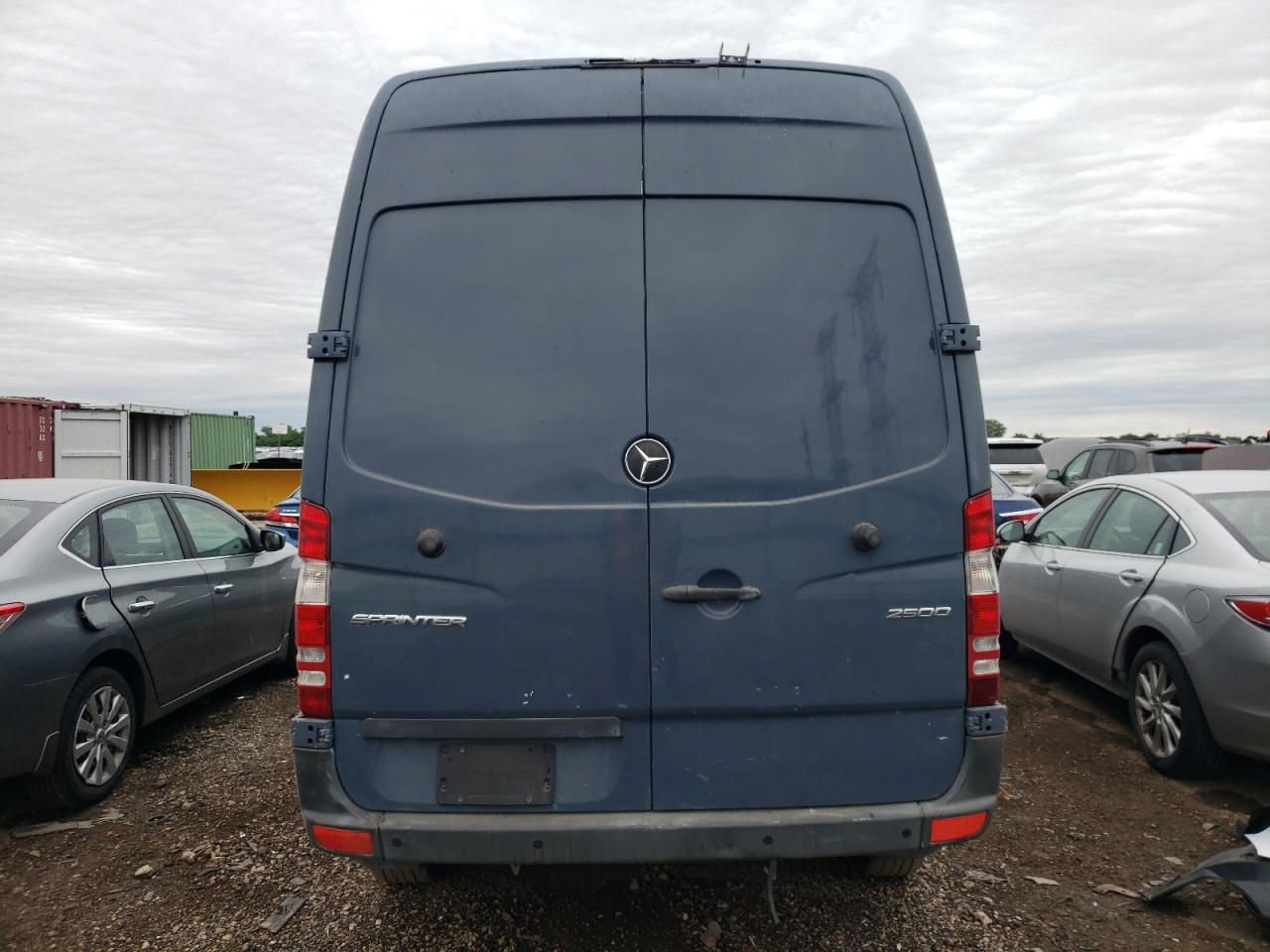 WD3PE7CD5JP629733 2018 Mercedes-Benz Sprinter 2500