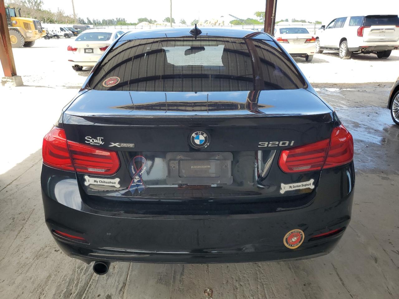 WBA8E5G55HNU41962 2017 BMW 320 Xi