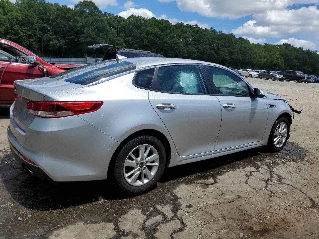 2018 Kia Optima Lx vin: 5XXGT4L3XJG190733