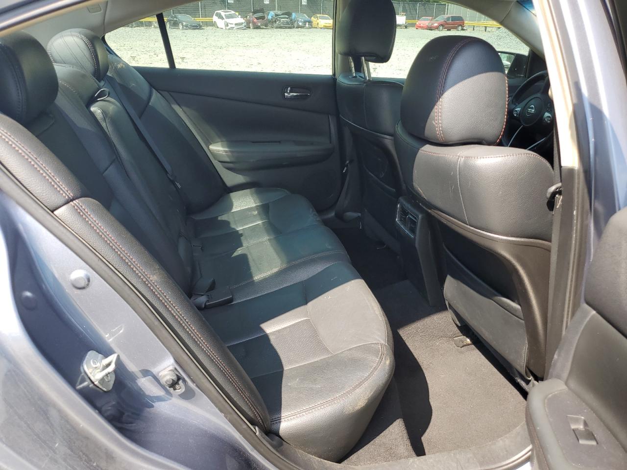 1N4AA5AP4BC835357 2011 Nissan Maxima S