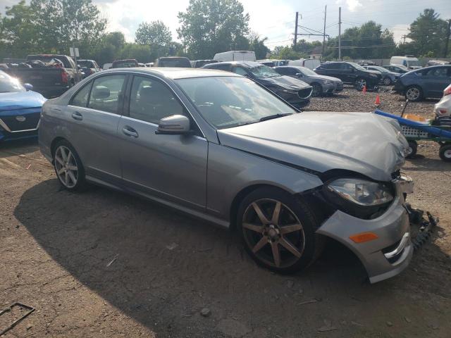 VIN WDDGF8AB3EA923995 2014 Mercedes-Benz C-Class, 3... no.4