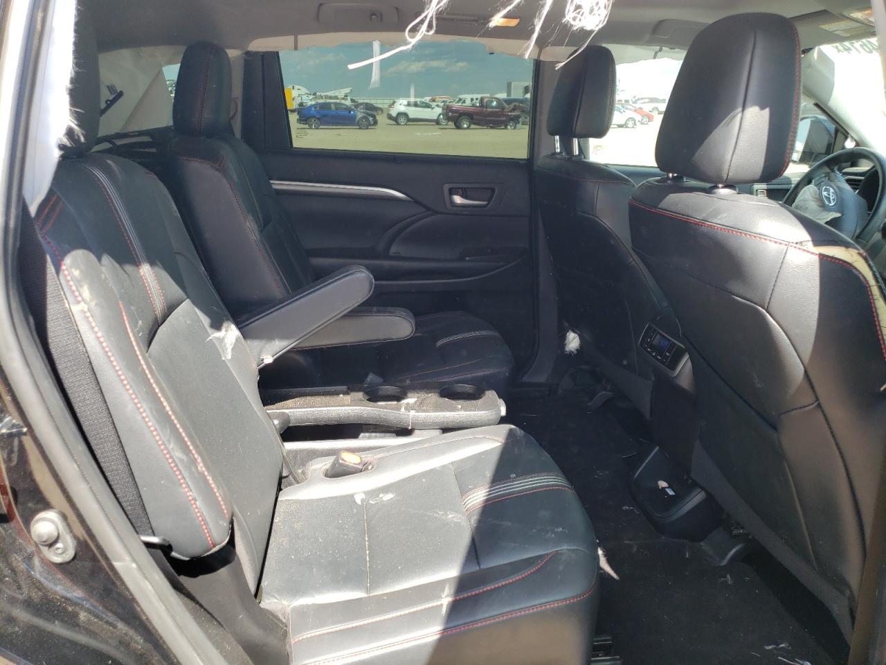 5TDKZRFH8KS573115 2019 Toyota Highlander Se