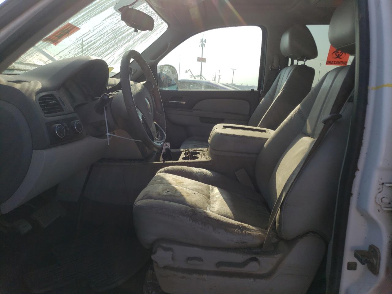 1GNUKBE09AR272261 2010 Chevrolet Tahoe K1500 Lt