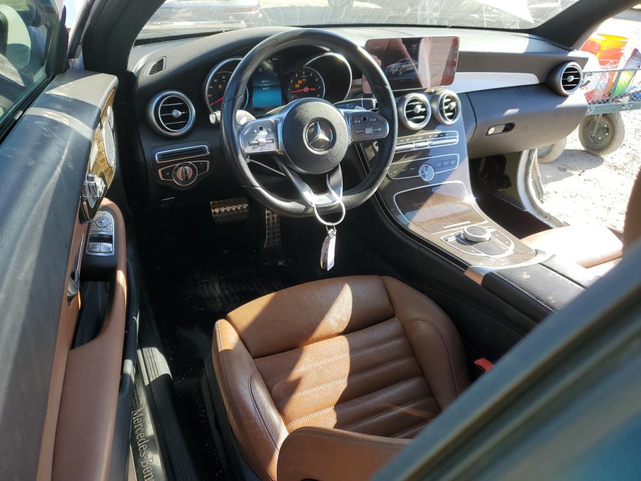 WDDWJ8DB0KF779052 2019 Mercedes-Benz C 300