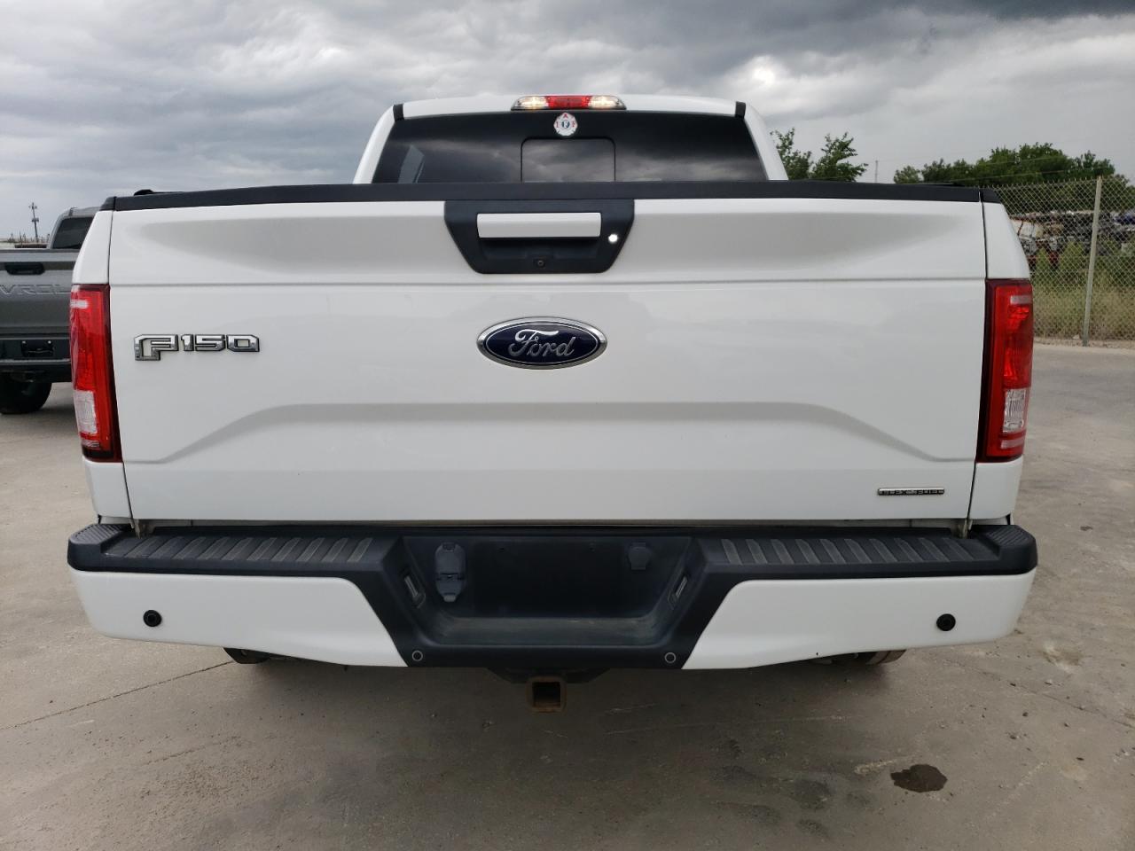 1FTEW1CF2GFA11387 2016 Ford F150 Supercrew