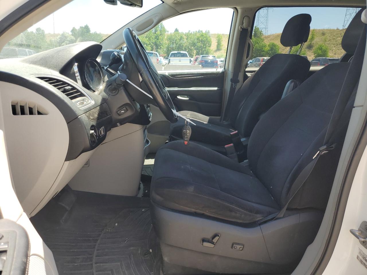 2A4RR5DG0BR723173 2011 Chrysler Town & Country Touring