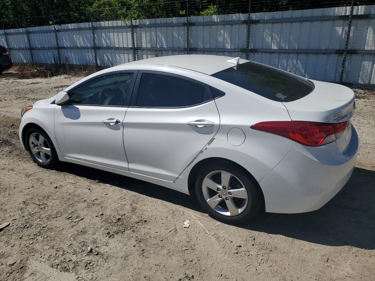 2013 Hyundai Elantra Gls vin: 5NPDH4AE7DH184812