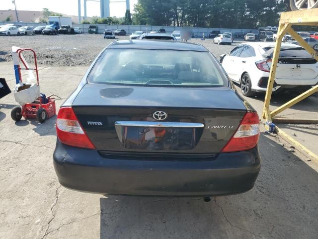 2004 Toyota Camry Le VIN: 4T1BE32KX4U310824 Lot: 61476094