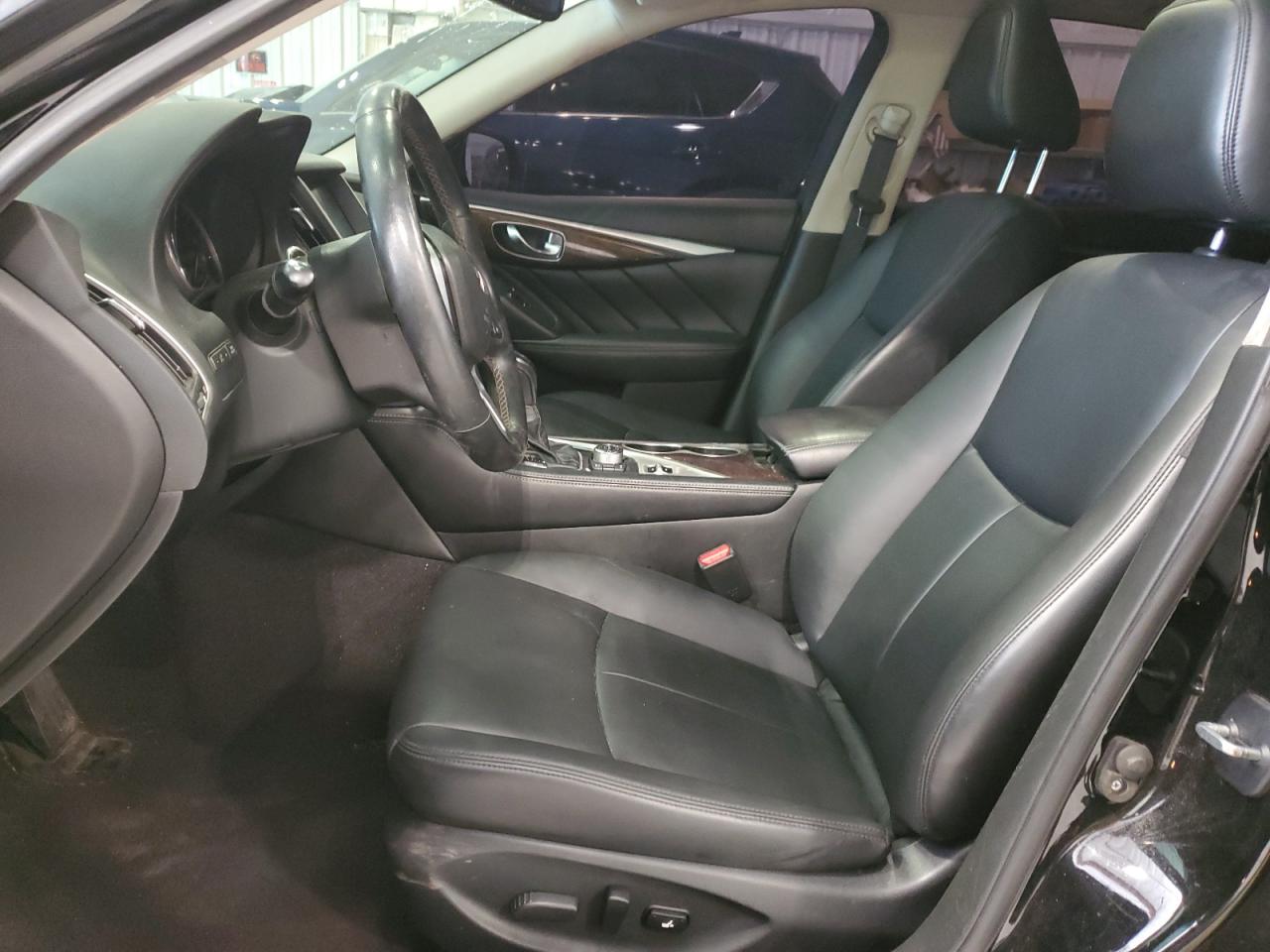 XN1EV7AR2JM430042 2018 Infiniti Q50