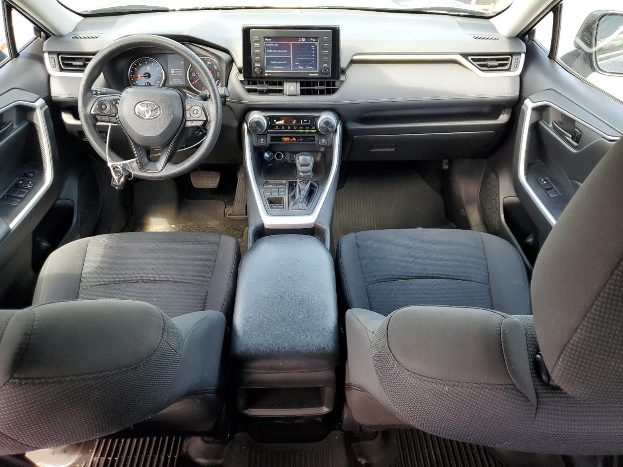 2T3F1RFVXLC106021 2020 Toyota Rav4 Le