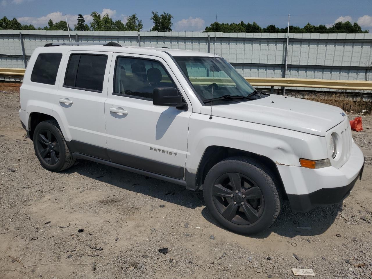 2013 Jeep Patriot Latitude vin: 1C4NJPFB9DD219056