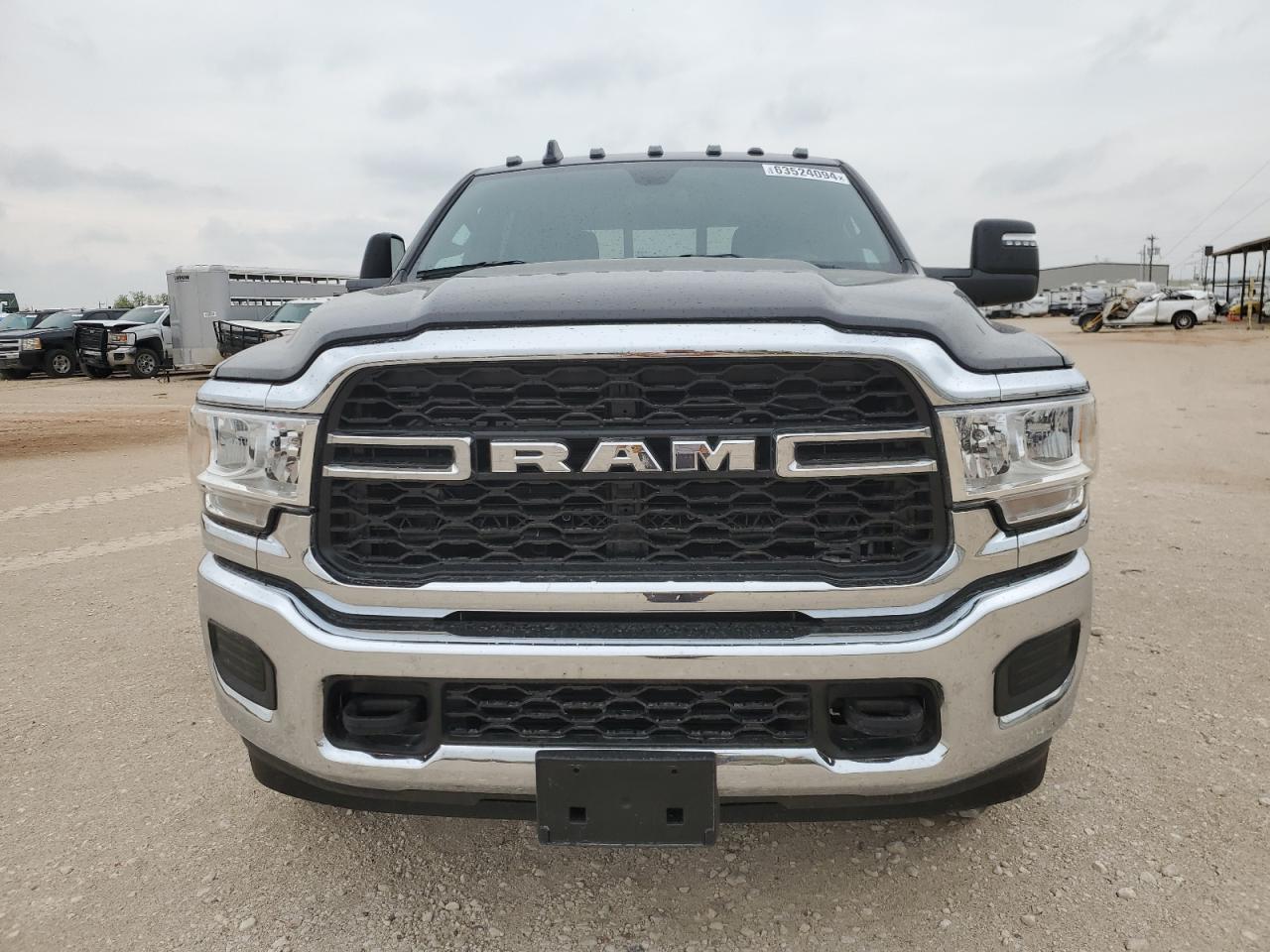 Lot #2919378312 2024 RAM 3500 TRADE