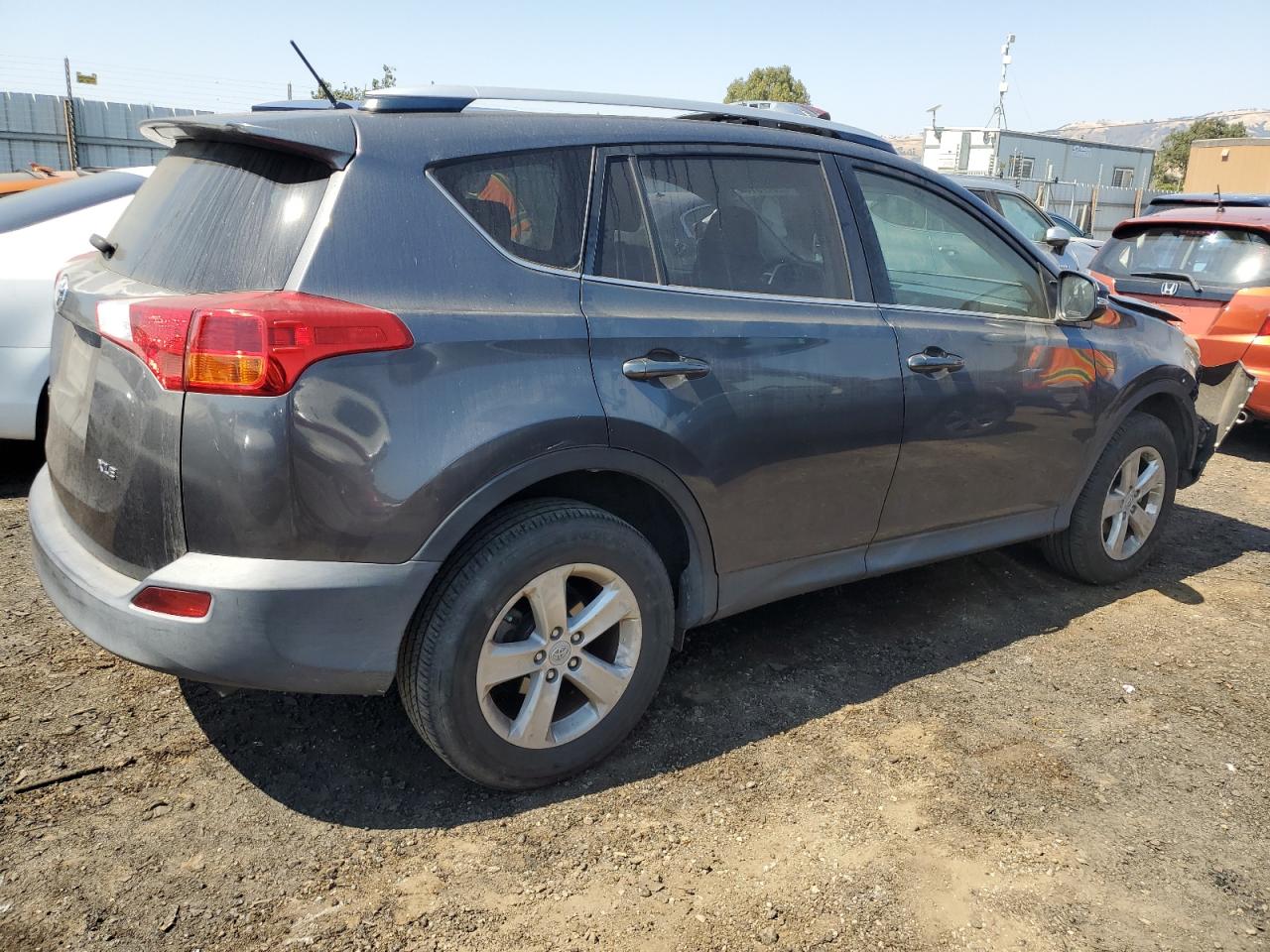 2013 Toyota Rav4 Xle vin: JTMWFREV8DD011747