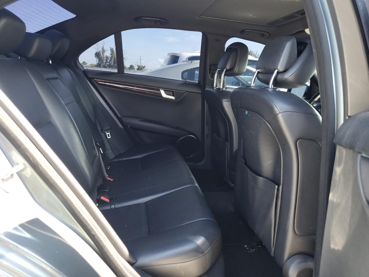 WDDGF8BB0CA604758 2012 Mercedes-Benz C 300 4Matic
