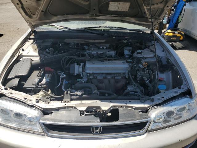 1996 Honda Accord Dx 25Th Anniversary VIN: 1HGCD5689TA100996 Lot: 61444824