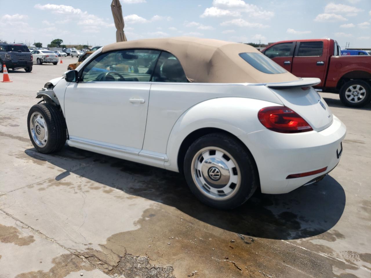 2018 Volkswagen Beetle S vin: 3VW5DAAT8JM502890