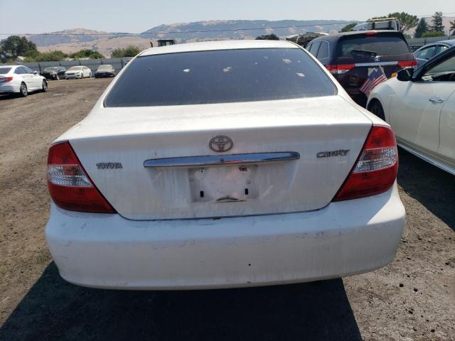 2004 Toyota Camry Le VIN: JTDBE30K840262190 Lot: 55154914