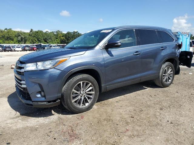 VIN 5TDKZRFH9KS320384 2019 Toyota Highlander, SE no.1