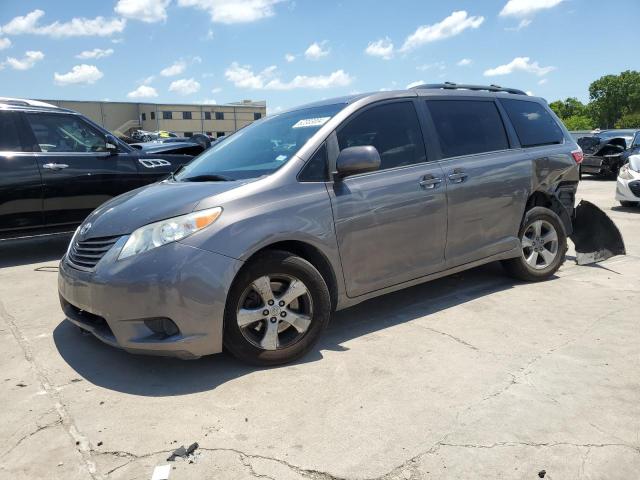 VIN 5TDKK3DC5FS564015 2015 Toyota Sienna, LE no.1