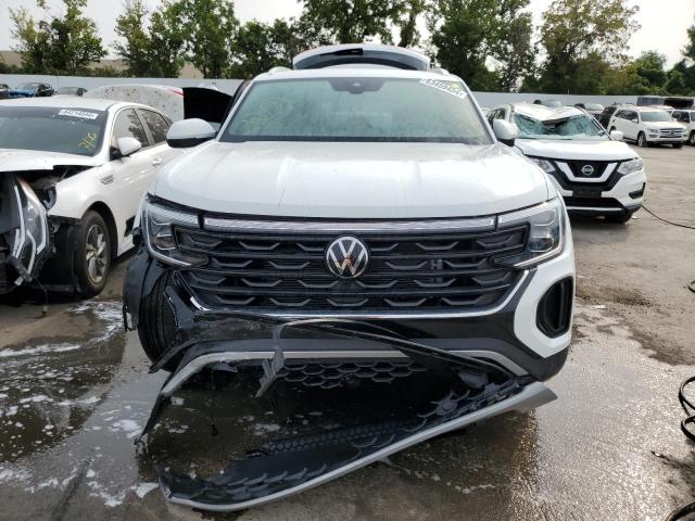 2024 VOLKSWAGEN ATLAS CROS - 1V2JE2CA2RC243602
