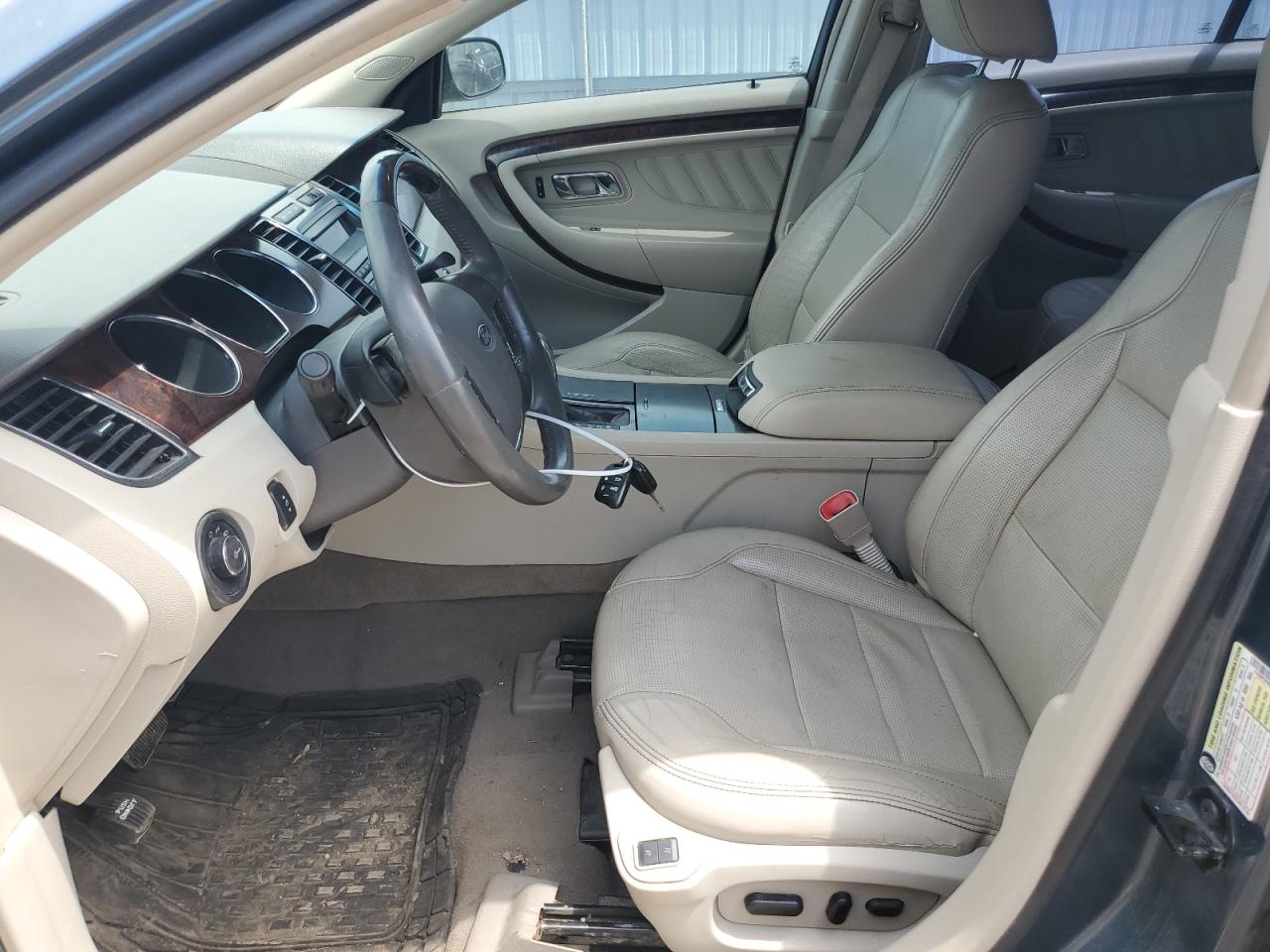 1FAHP2FWXAG166059 2010 Ford Taurus Limited