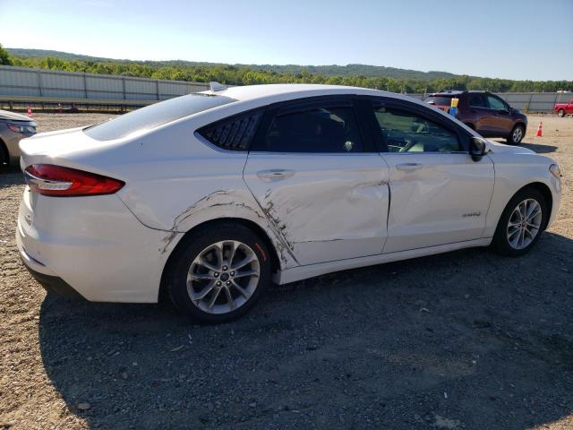 VIN 3FA6P0LU3KR210461 2019 Ford Fusion, SE no.3