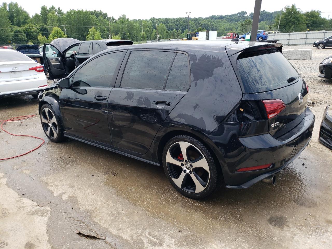 Lot #2823730811 2018 VOLKSWAGEN GTI S