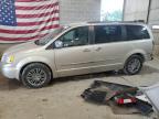 CHRYSLER TOWN & COU photo