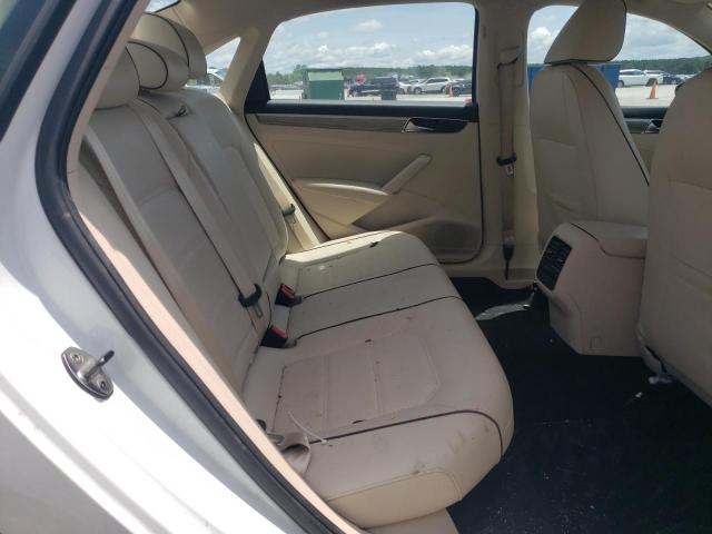 2017 VOLKSWAGEN PASSAT SE - 1VWBT7A33HC033793