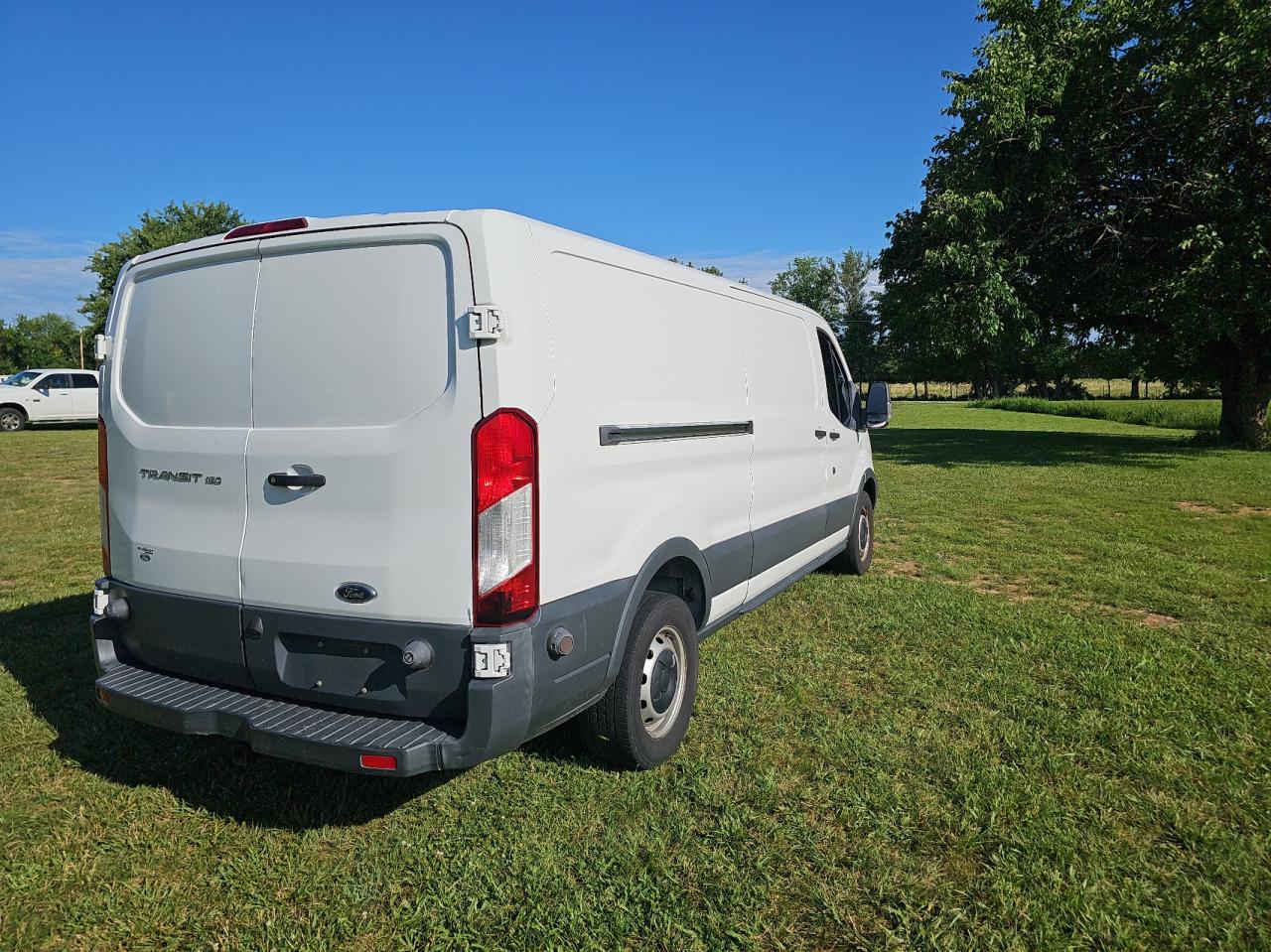 2018 Ford Transit T-150 vin: 1FTYE2YM9JKA31616